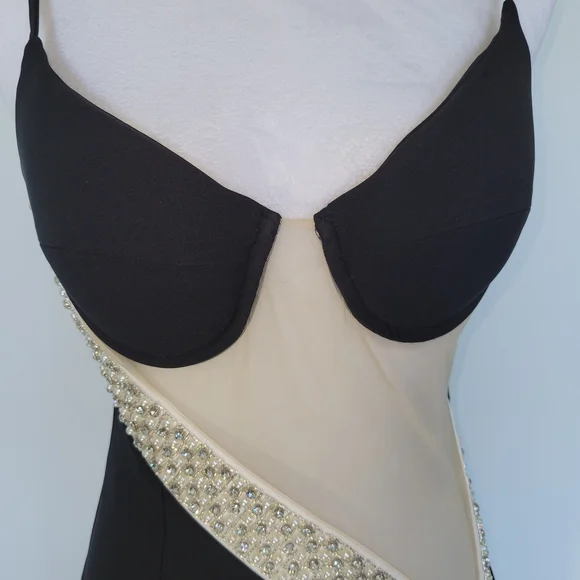 NWT Anthropologie/ Blithe LA Maxi Black Wedding Formal Embellish Dress Sz Medium - Picture 4 of 15